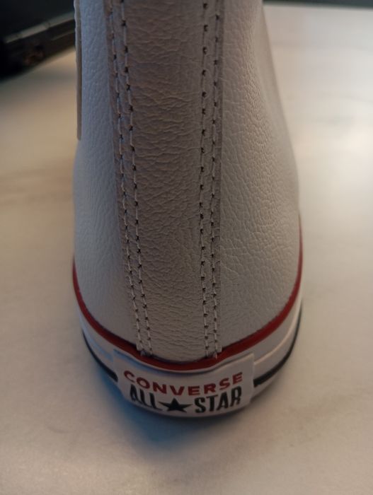 Converse Chuck Taylor All Star Leather High Top 42