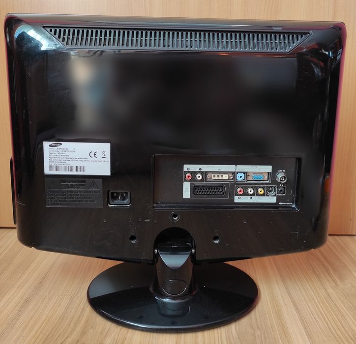 Samsung LE19R71B 19" LCD - TV / monitor - sprawny