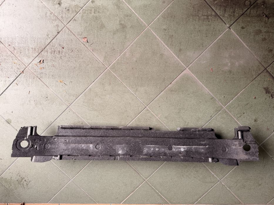 Podkładka zderzaka przedniego AUDI RSQ8 przód