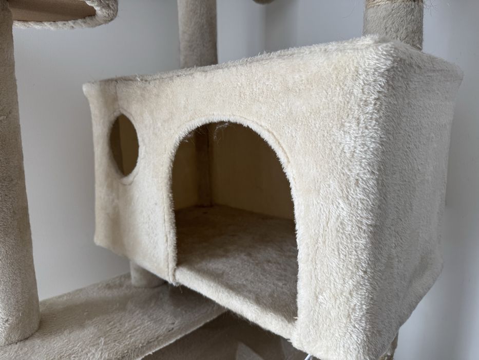 Arranhador para Gatos Multinível – 178 cm