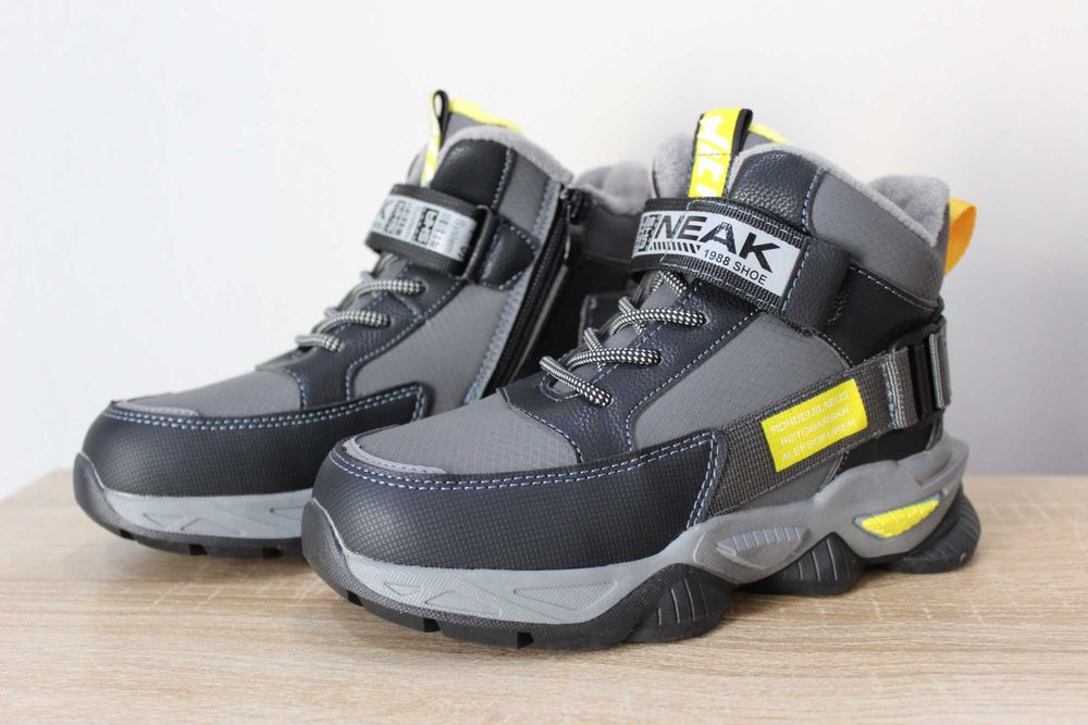 Підліткові демісезонні черевики M.L.V (розмір 33 - устілка 21.5 см)