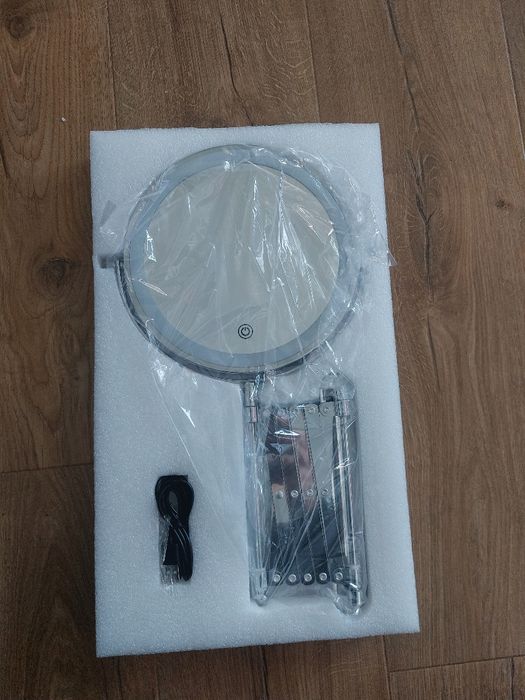 Lusterko kosmetyczne FUNTOUCH z powiększeniem, podświtleniem 1X/10X