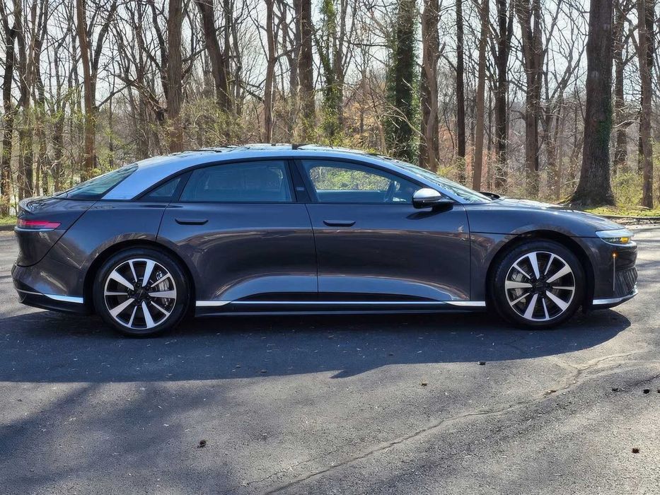 Lucid Air Grand Touring      2022