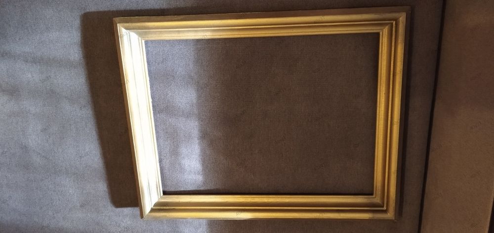 Рамки дерев'яні та пластикові