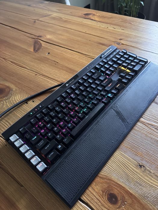Klawiatura gamingowa K100 RGB CORSAIR