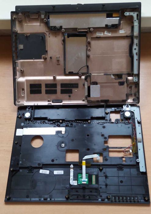 Продам корпус от ноутбука б/у Samsung NP-R60