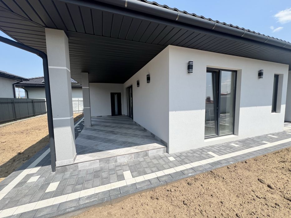 Продаж американки в Сторожниці (Чарда)
