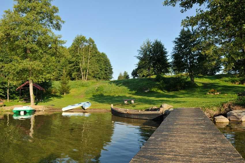 Domek z balią/jacuzzi nad jeziorem na mazurach