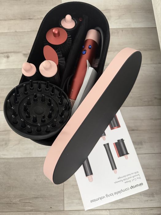 Стайлер для длинных волос Dyson