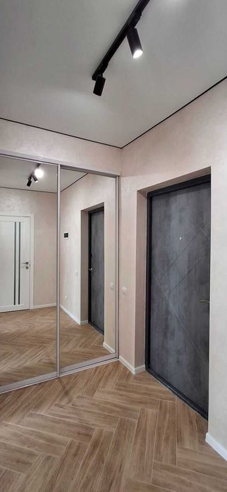 Продаж 1 к квартири