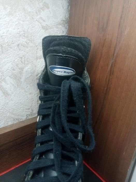 ковзани CCM Super Rapide, Розмір 40-41 EU (Тримач 246 мм)