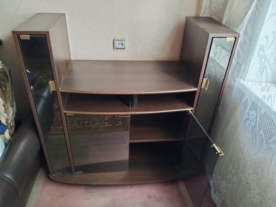 Тумба під телевізор