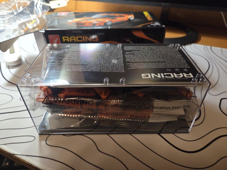 Вінтажна класична та спортивна модель автомобіля 302 деталі