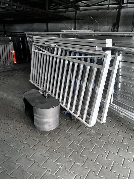 PIASKOWANIE MOBILNE spawanie toczenie