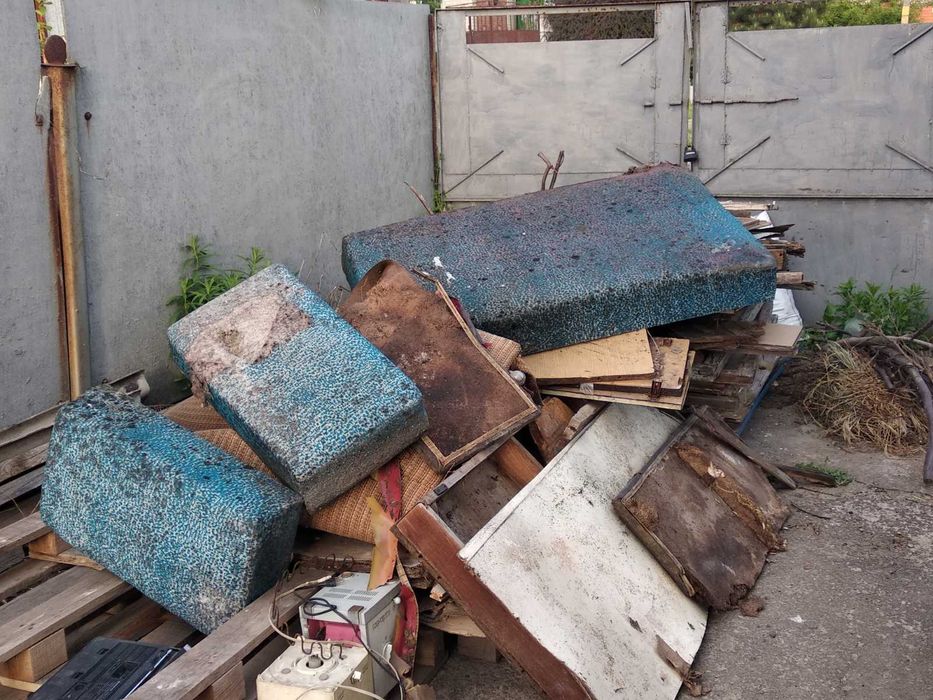Вывоз хлама, Вывоз старой мебели, Вывоз строительного мусора