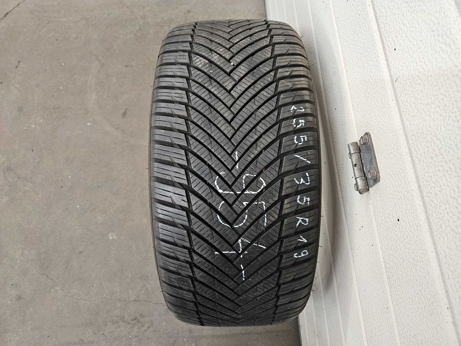 1 Szt 255/35 R19 96Y Imperial All Season Driver - 2022r - 6,70mm
