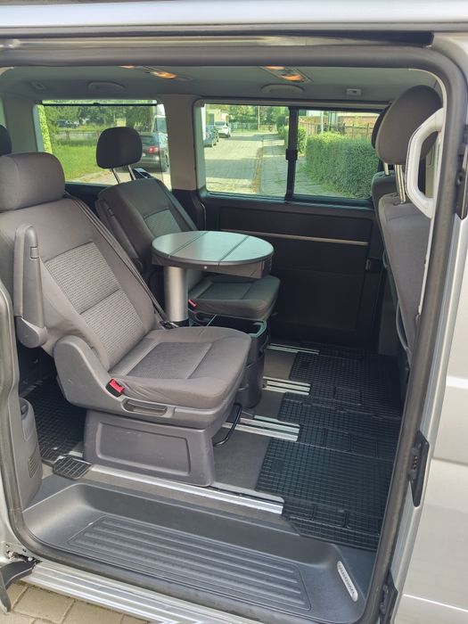 Sprzedam Volkswagen multivan T5 2007 rok