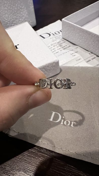 Srebrny pierścionek Dior