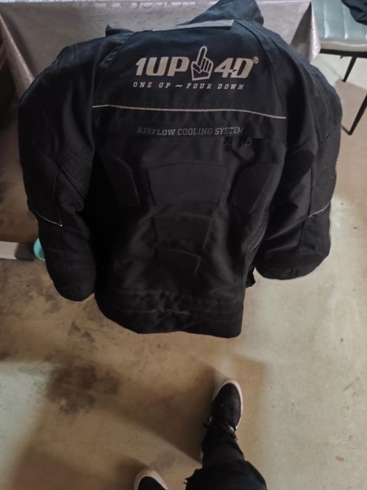 Vendo este material de motard