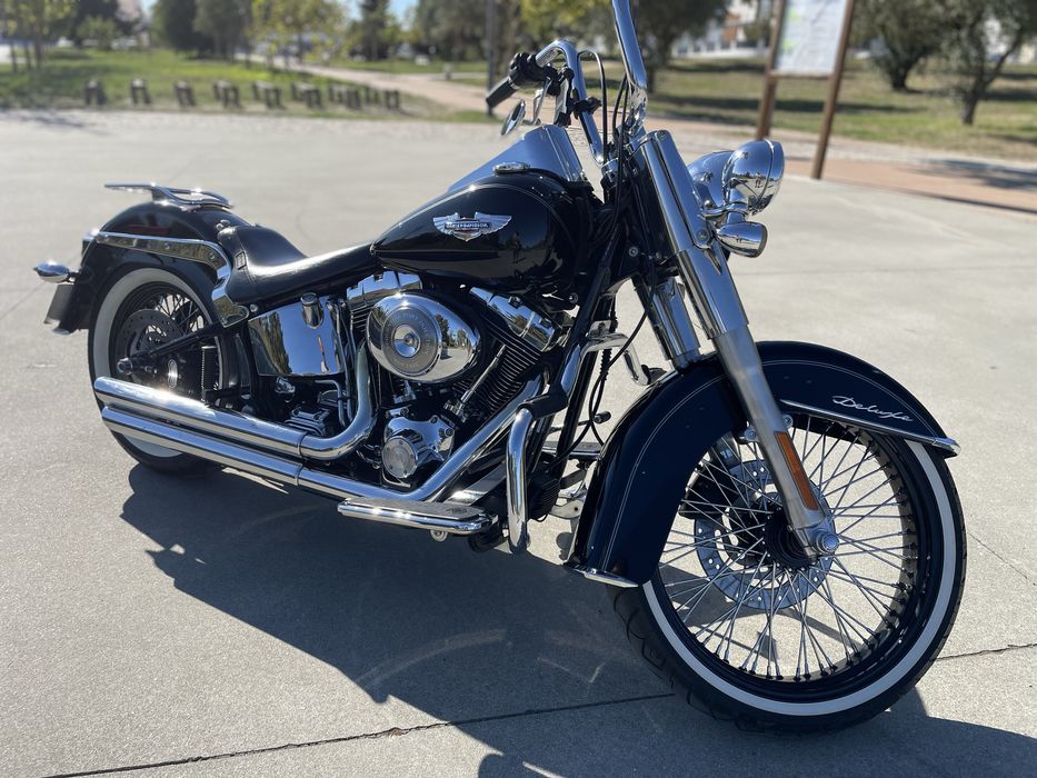 Harley softail deluxe