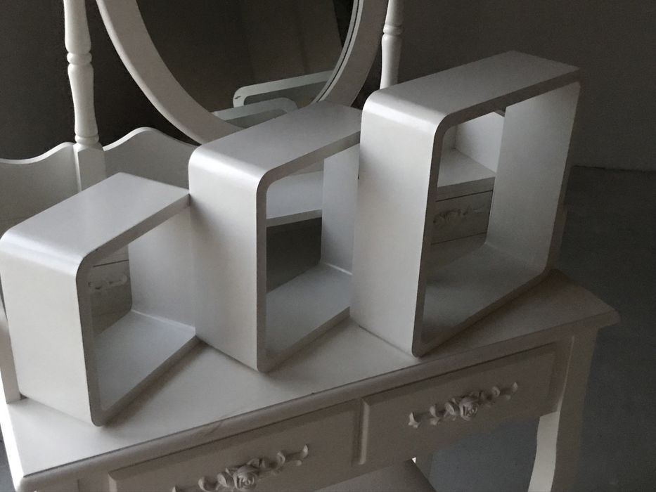 Sprzedam Półki ścienne