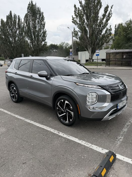 Mitsubishi Outlander 2022