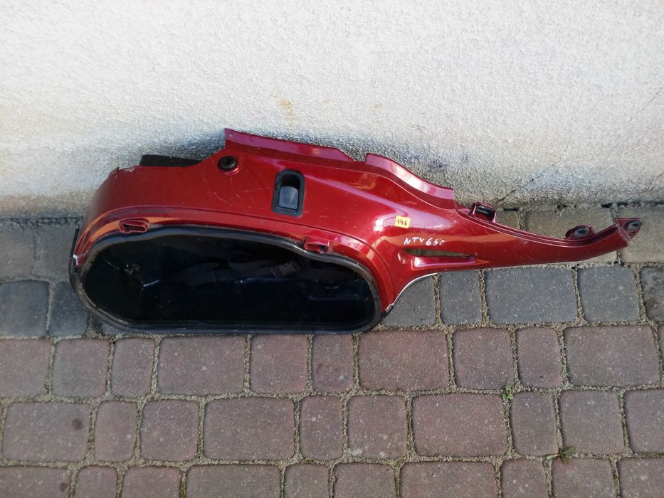 Honda ntv 650 Deauville kufer prawy