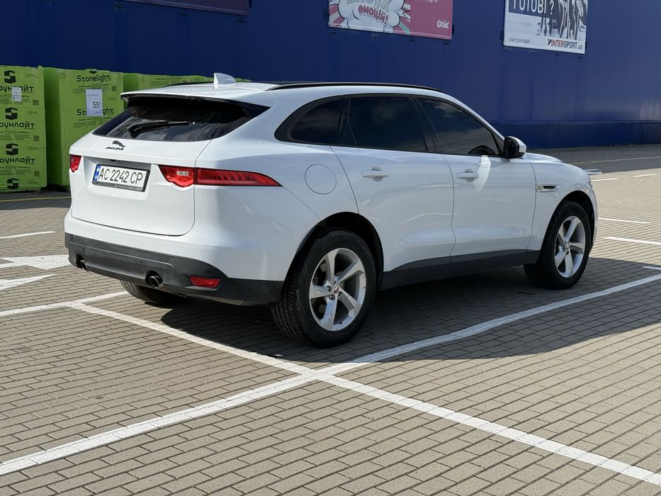 Продам Jaguar f-pace 2017