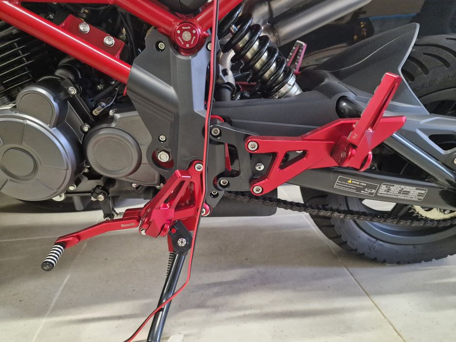 Moto Benelli TNT 125 Kit Stunt Edition