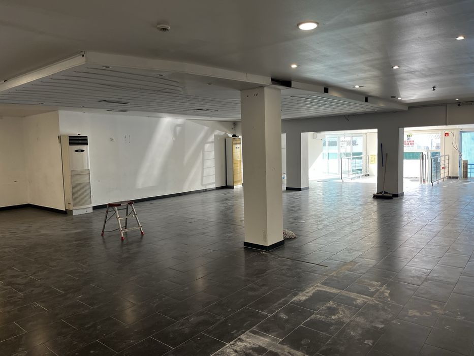 Arrenda-se espaço comercial