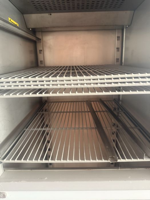 Vitrine Refrigeradora para sobremesas ou vinhos  FAGOR como nova