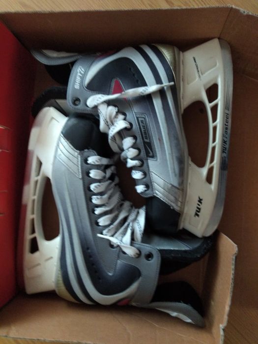 Łyżwy Nike Bauer