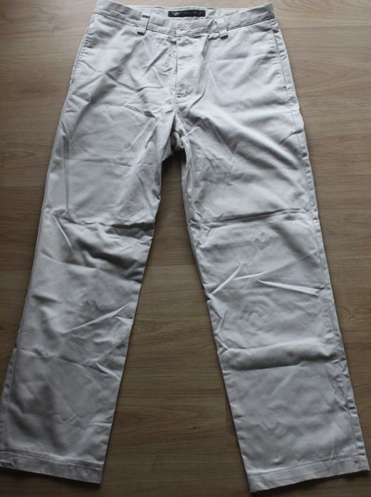 Calças Dockers Classic Fit Flat Front Chino vintage