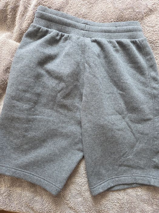Under Armour stan super