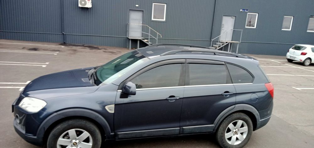 Продаю Шевроле Каптива