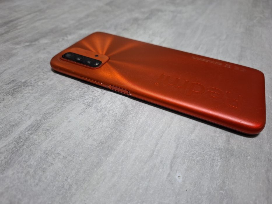 Redmi 9t (вживаний, можливий торг)+ чехол