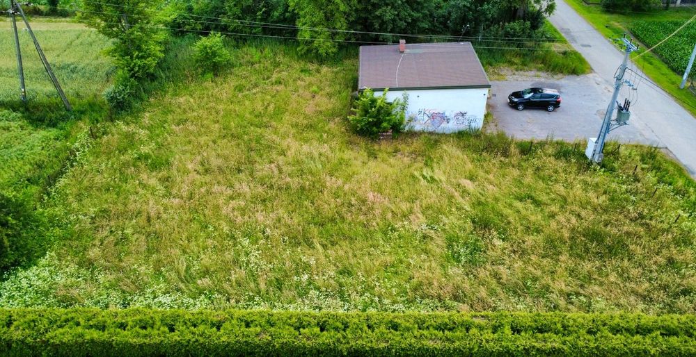 Sprzedam budynek sklepu wraz z działką 16arów położony w Książnicach W - Widok 4