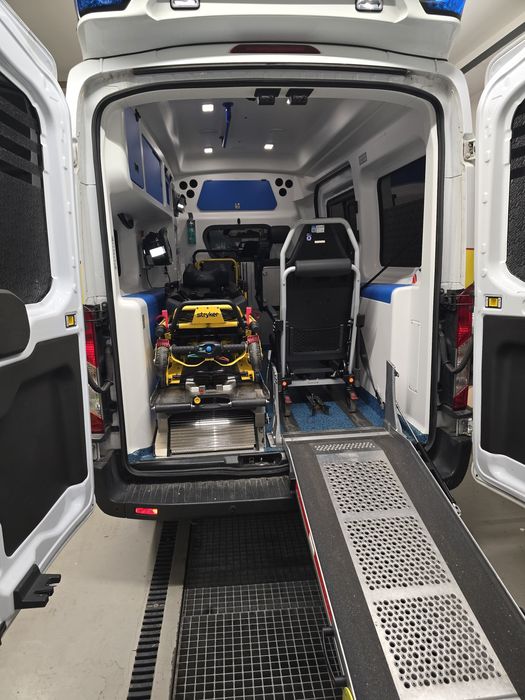Karetka Ambulans Ford Transit Stryker