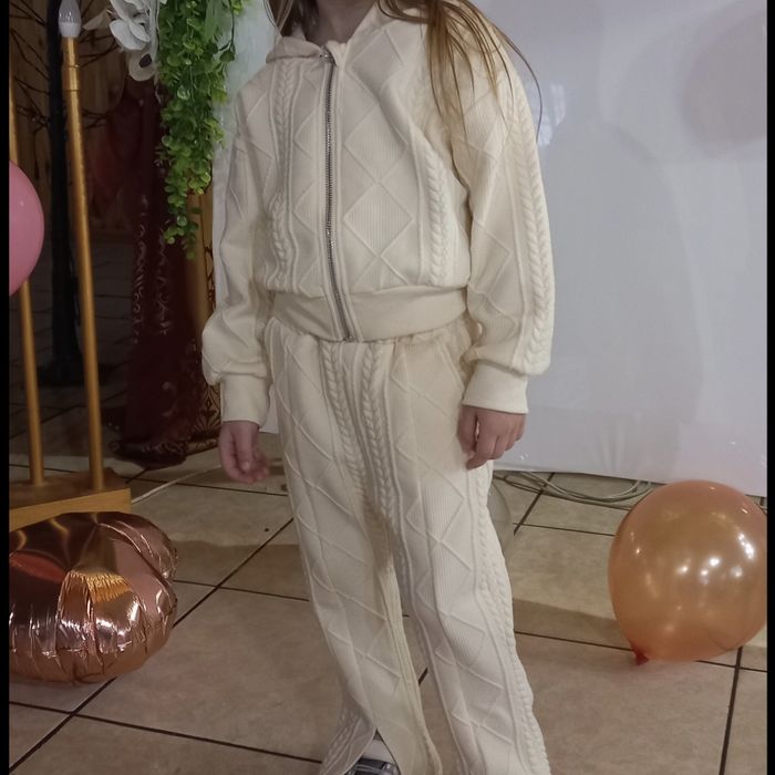 Спортивний костюм дівчинка