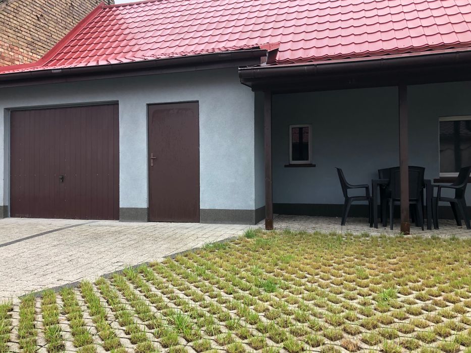 Dom bliźniak z ogrodem i garażem , bez pośredników