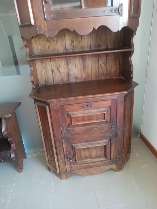 Móvel de canto rústico