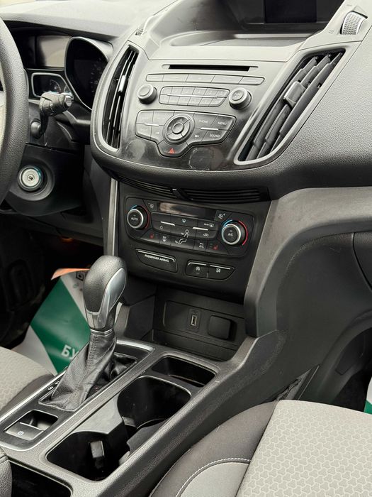 Продам Ford Escape 2018 рік можлива розстрочка,кредит,обмін!