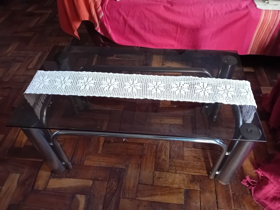 Sofas e mesinha de sala de estar