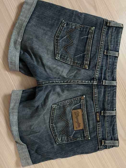 Spodenki dzinsowe Wrangler