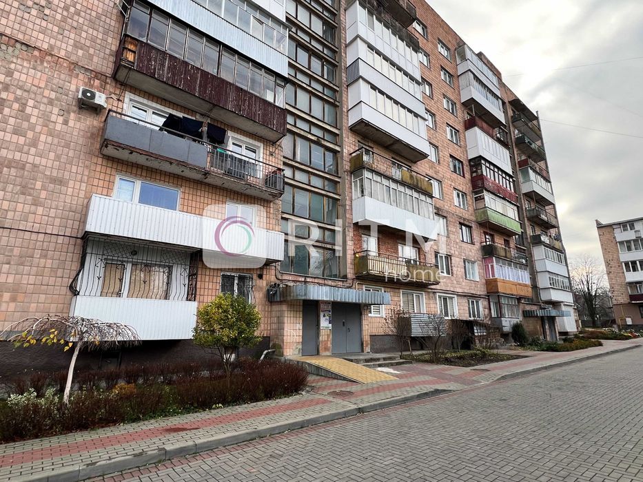 Продається світла 3-к. квартира на проспекті Відродження: 77 000 ...