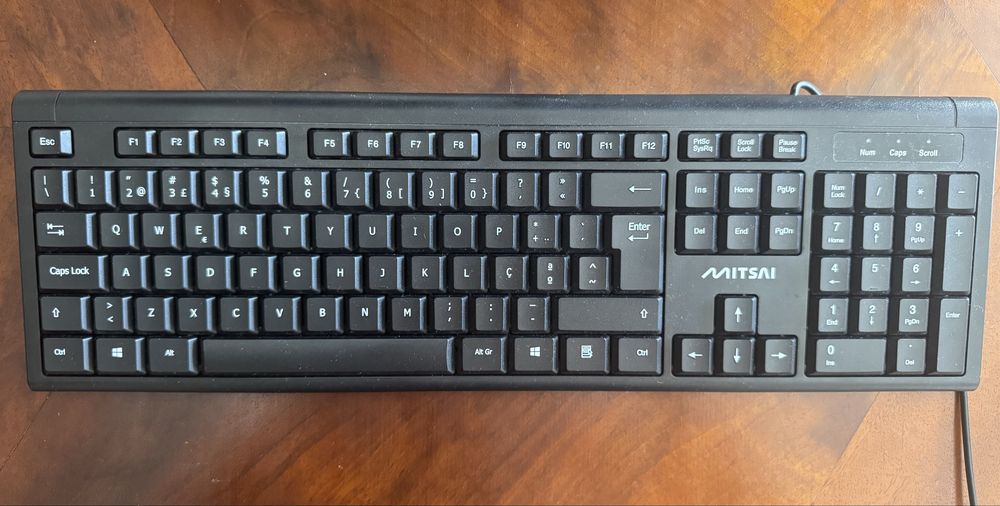 Monitor + Keyboard + Mouse Bundle448430417170944002