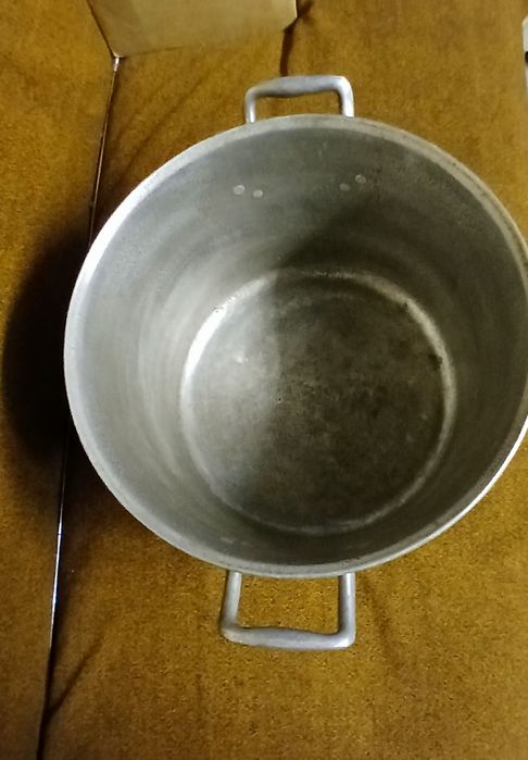 Каструля 20 літрів.