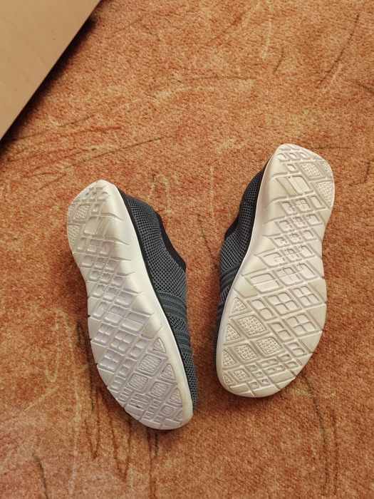 Lekkie buty chłopięce 31