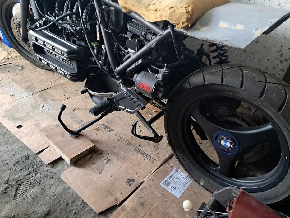 BMW K1100LT Cafe Racer do skończenia