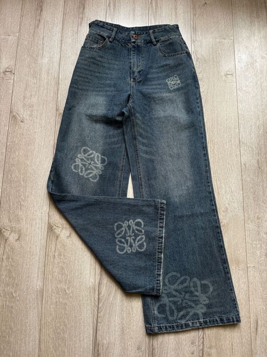Loewe нові джинси з біркою прямі широкі
